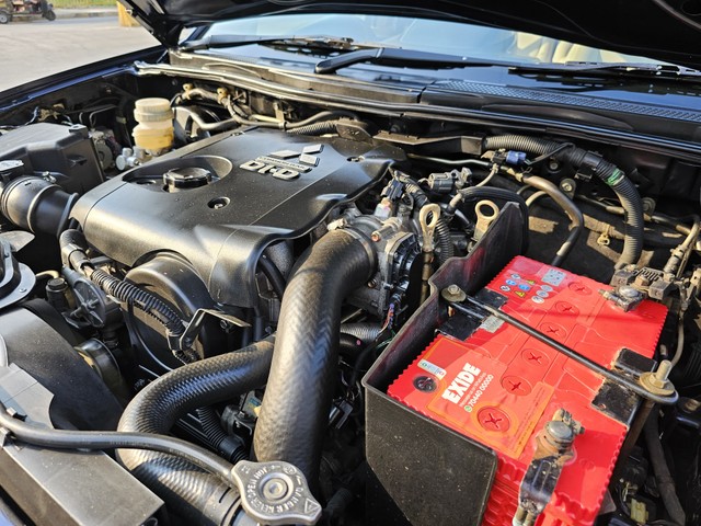 Second-hand 2015 Mitsubishi Pajero Sport 4X2 AT for sale in Mumbai-4