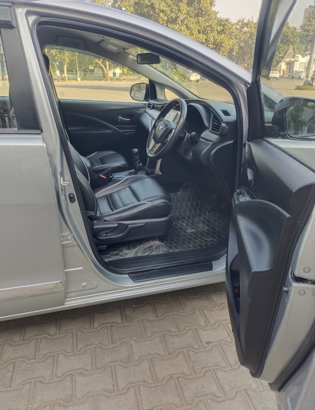 Second-hand 2022 Toyota Innova Crysta 2.4 G 7 STR for sale in Ludhiana-8