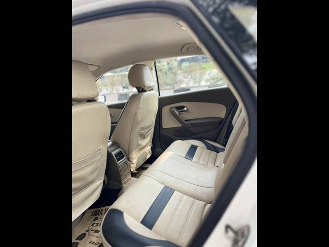 Second-hand 2013 Skoda Rapid 1.6 MPI Active for sale in New Delhi-7