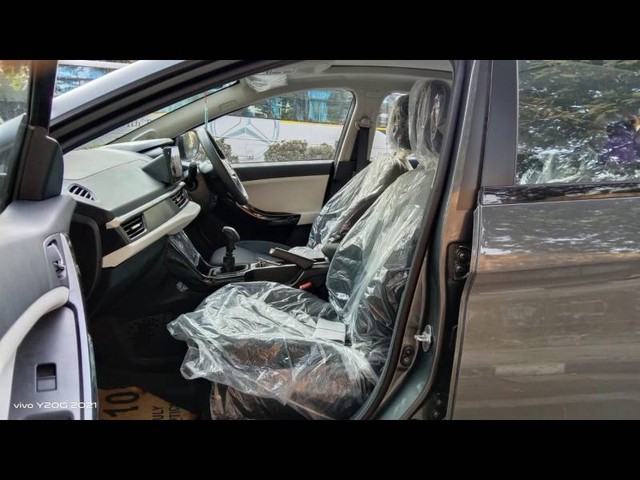 Second-hand 2025 Tata Nexon Creative Plus S Dark CNG for sale in Mumbai-10