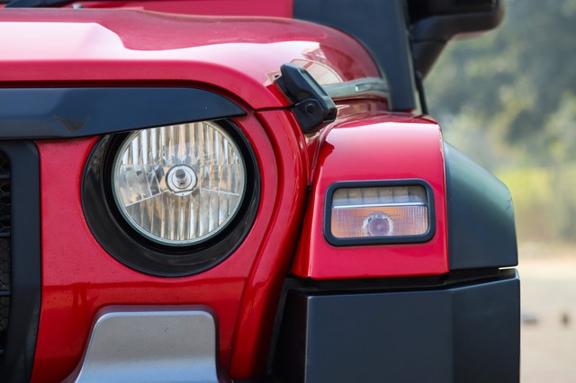 Second-hand 2022 Mahindra Thar LX 4WD Hard Top AT BSVI for sale in New Delhi-7