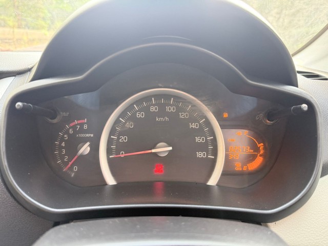 Second-hand 2014 Maruti Suzuki Celerio Green VXI for sale in Thane-12