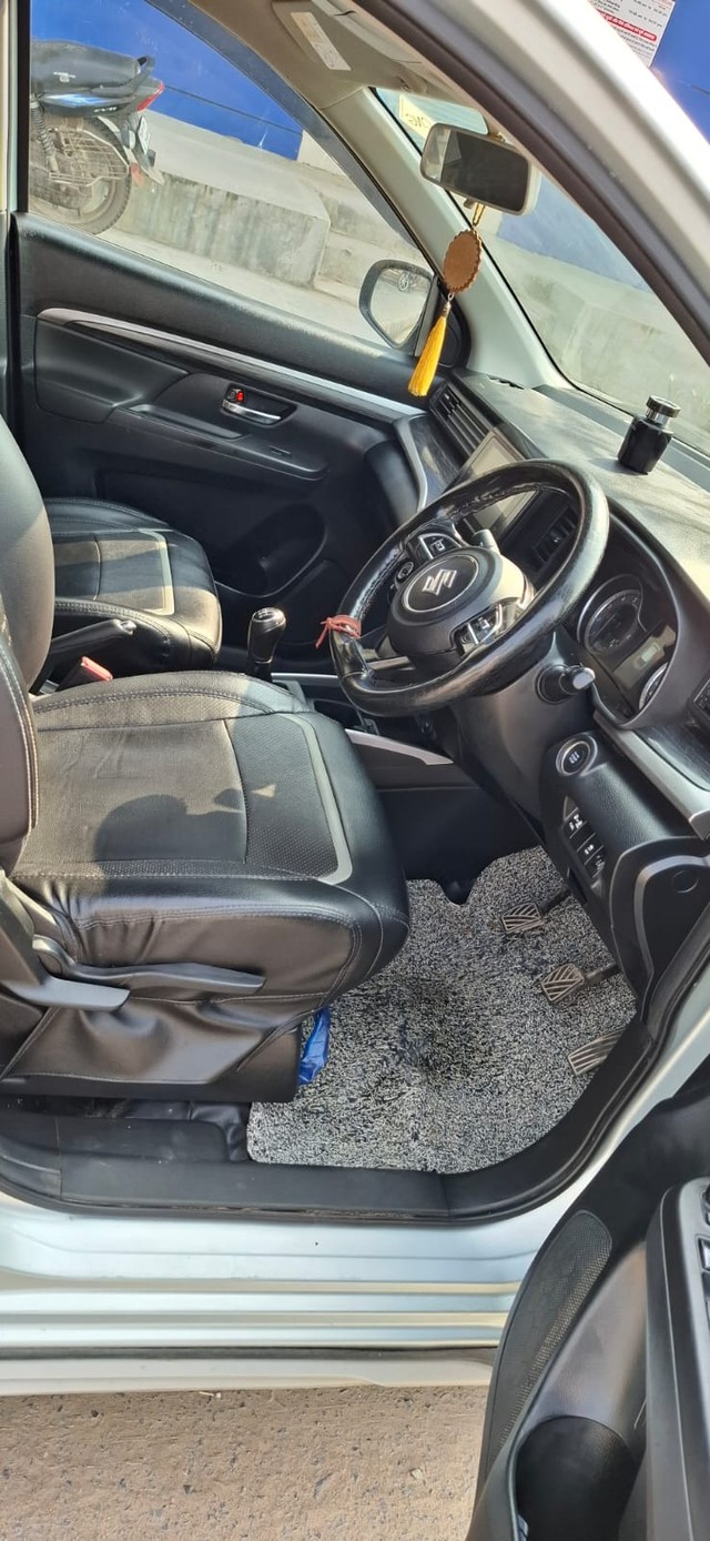 Second-hand 2023 Maruti XL6 Zeta CNG for sale in Varanasi-13