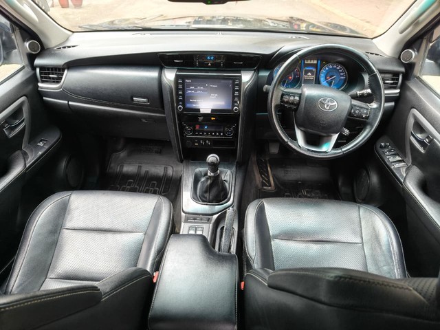 Second-hand 2022 Toyota Fortuner 4X2 Diesel BSVI for sale in Indore-6