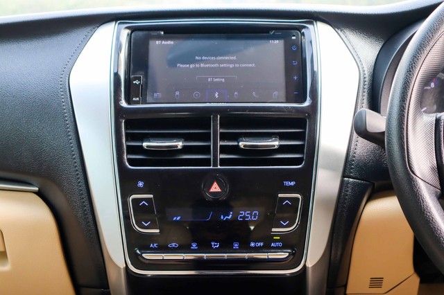 Second-hand 2018 Toyota Yaris G CVT BSIV for sale in New Delhi-11