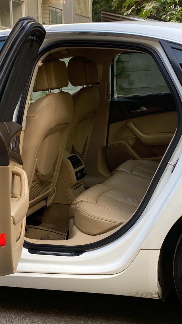 Second-hand 2015 Audi A6 35 TDI Technology for sale in Bangalore-9