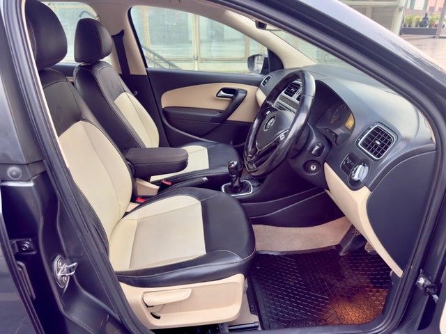 Second-hand 2016 Volkswagen Ameo 1.2 MPI Highline for sale in New Delhi-5