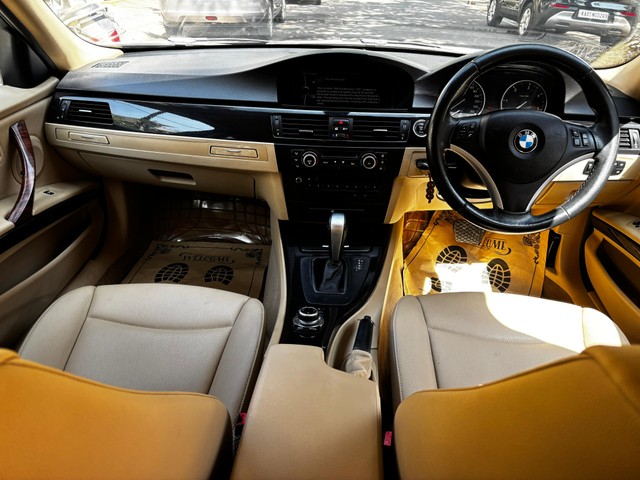 Second-hand 2011 BMW 3 Series 320d for sale in Bangalore-7
