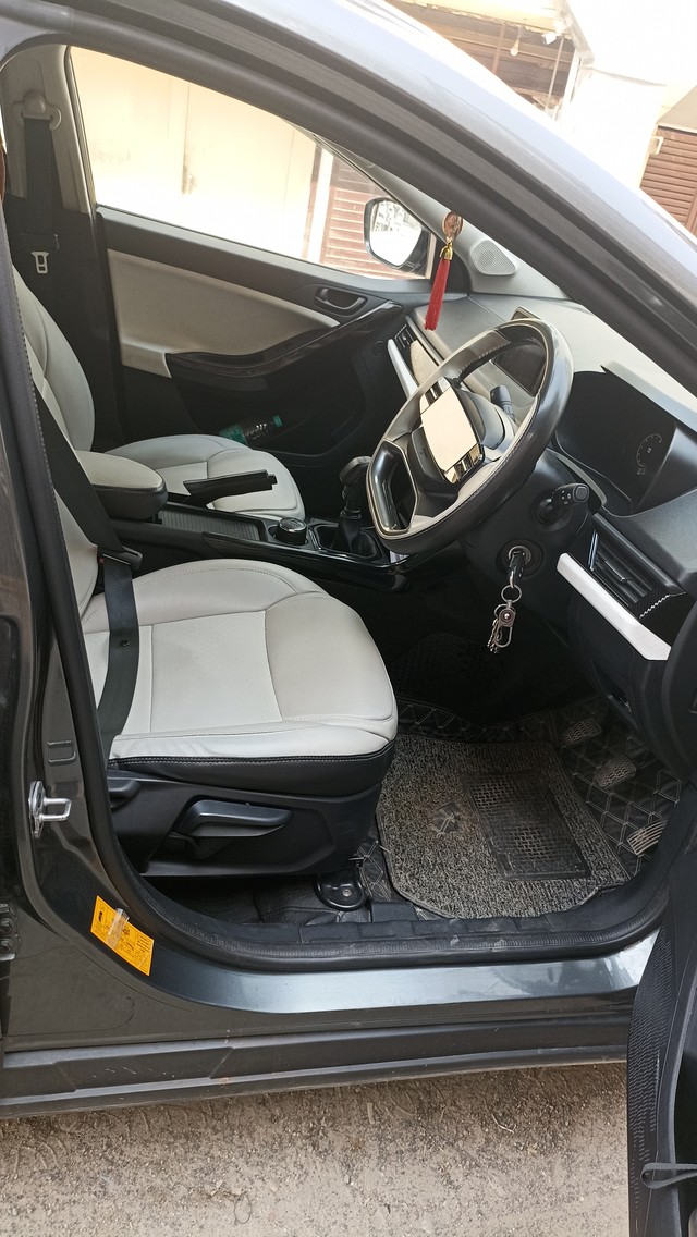 Second-hand 2024 Tata Curvv Creative S Diesel for sale in Sahibabad-24