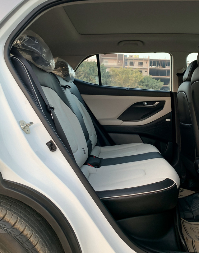 Second-hand 2023 Hyundai Creta SX Opt IVT BSVI for sale in New Delhi-19