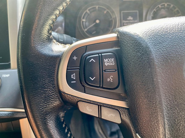 Second-hand 2018 Toyota Innova Crysta 2.4 VX MT 8S BSIV for sale in New Delhi-14