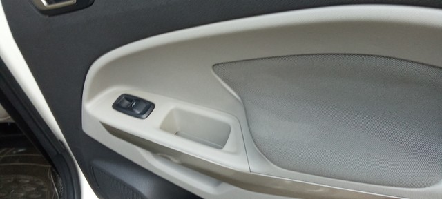 Ford Ecosport 1.5 Petrol Titanium BSIV Second-hand 2017 Ford Ecosport 1.5 Petrol Titanium BSIV for sale in Noida-10