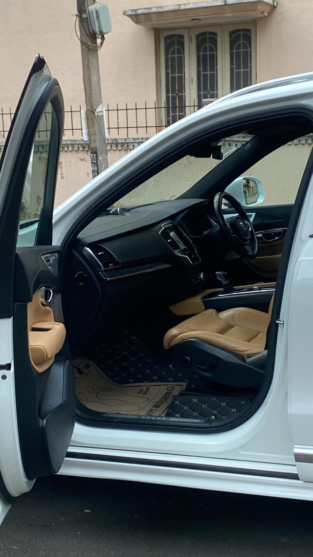 Second-hand 2021 Volvo XC90 D5 Inscription for sale in Bangalore-12