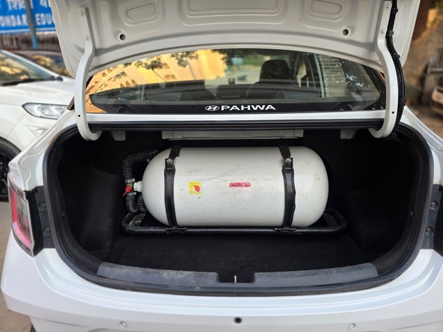 Second-hand 2022 Hyundai Aura S CNG for sale in New Delhi-7