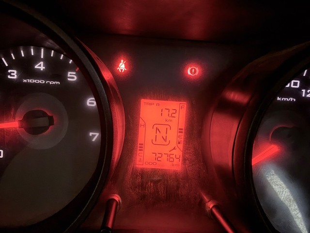 Second-hand 2015 Mahindra TUV 300 T6 for sale in Thane-10