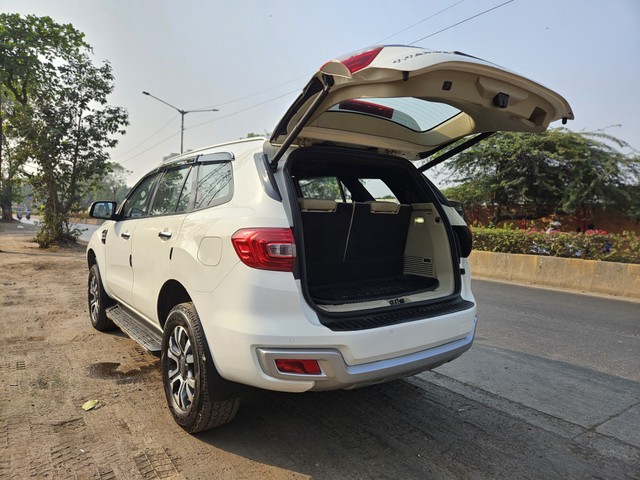 Second-hand 2019 Ford Endeavour 2.2 Titanium AT 4X2 for sale in Mumbai-23