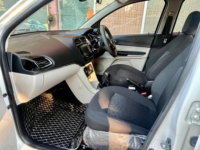 Second-hand 2022 Tata Tigor XZ Plus CNG BSVI for sale in Faridabad-12