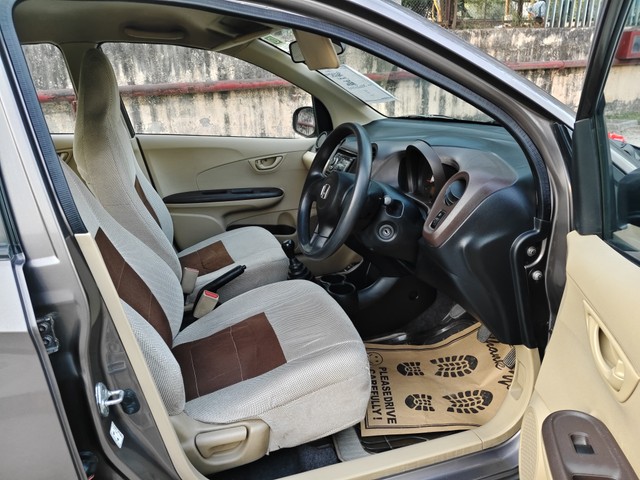 Second-hand 2013 Honda Brio EX MT for sale in Noida-8