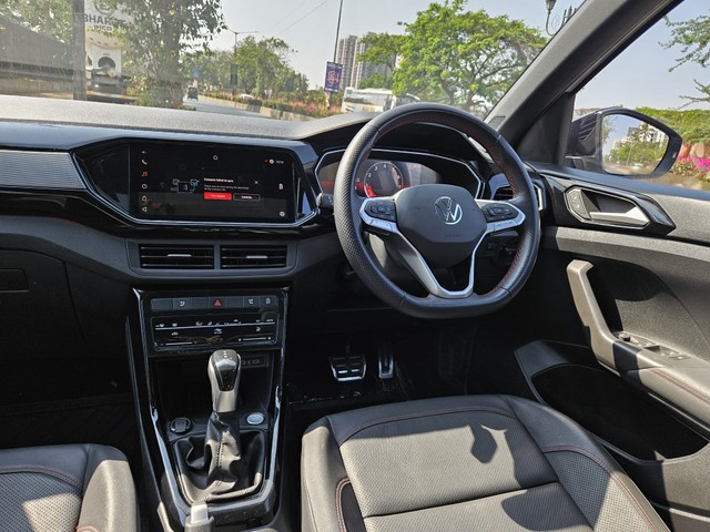 Second-hand 2024 Volkswagen Taigun 1.5 TSI GT Plus DSG ES for sale in Mumbai-12
