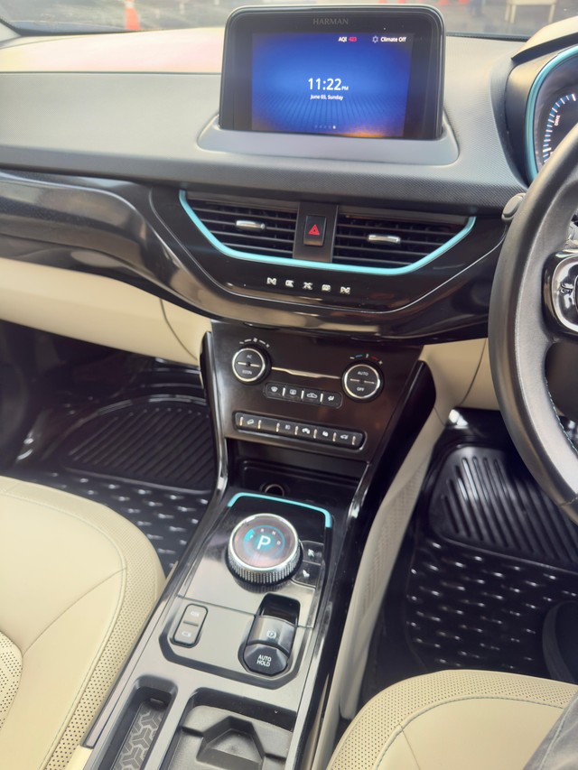 Second-hand 2022 Tata Nexon EV XZ Plus LUX for sale in New Delhi-11