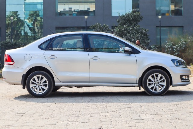 Second-hand 2017 Volkswagen Vento 1.2 TSI Highline AT for sale in New Delhi-1