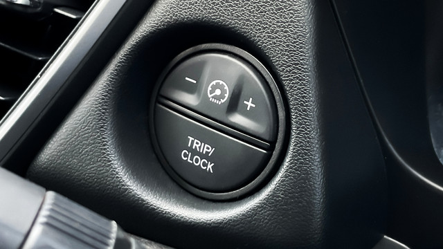 Second-hand 2021 Honda City V MT for sale in New Delhi-19