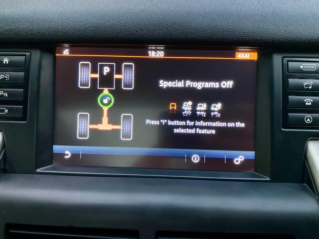 Second-hand 2016 Land Rover Discovery Sport TD4 HSE 7S for sale in New Delhi-18