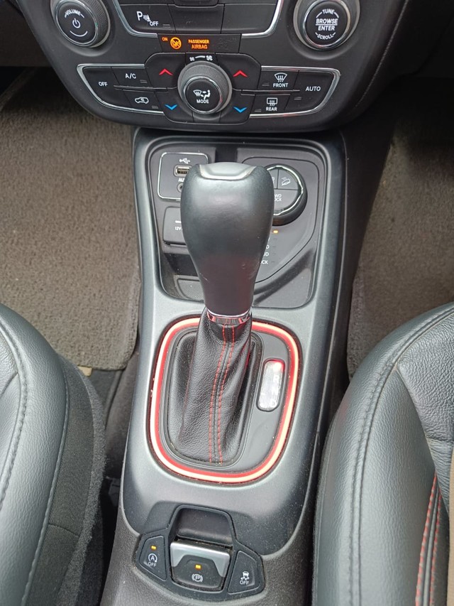 Jeep Compass Trailhawk 4x4 Opt Second-hand 2019 Jeep Compass Trailhawk 4x4 Opt for sale in Bangalore-10