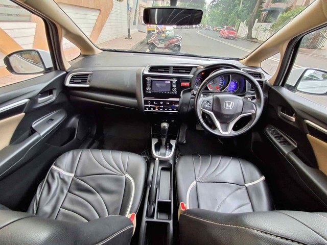 Second-hand 2016 Honda Jazz 1.2 S AT i VTEC for sale in Surat-7