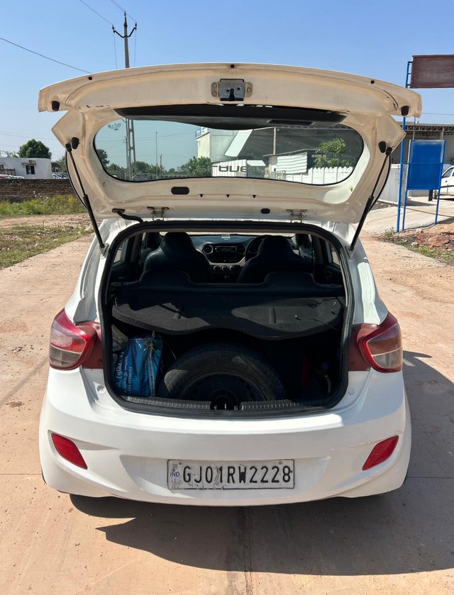 Second-hand 2016 Hyundai Grand i10 Magna for sale in Sabarkantha-7