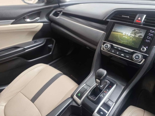 Second-hand 2020 Honda Civic VX for sale in Surat-9