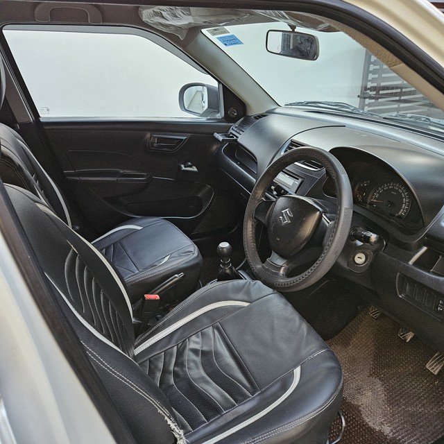 Second-hand 2015 Maruti Suzuki Swift LXI BSIV for sale in Gurgaon-9