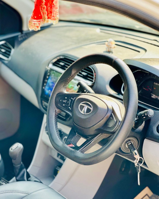 Second-hand 2023 Tata Tiago XT Option for sale in New Delhi-6