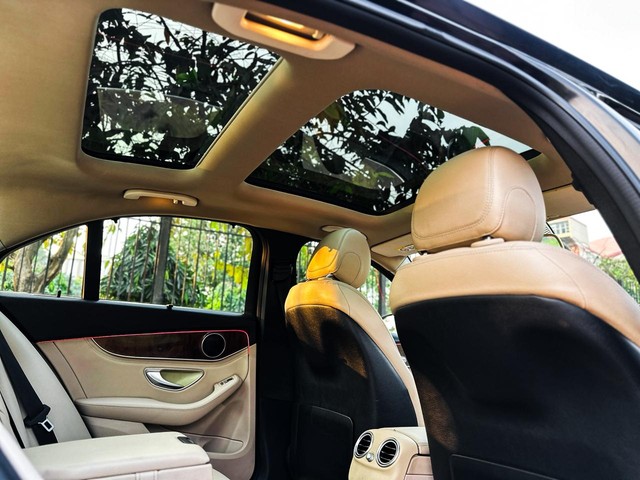 Second-hand 2015 Mercedes-Benz C-Class C 220 CDI Style for sale in Kolkata-8