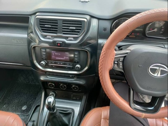 Second-hand 2018 Tata Hexa XE for sale in Dehradun-7