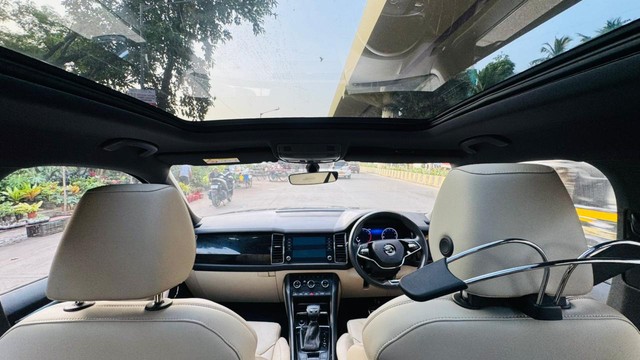 Second-hand 2023 Skoda Kodiaq L & K for sale in Mumbai-10