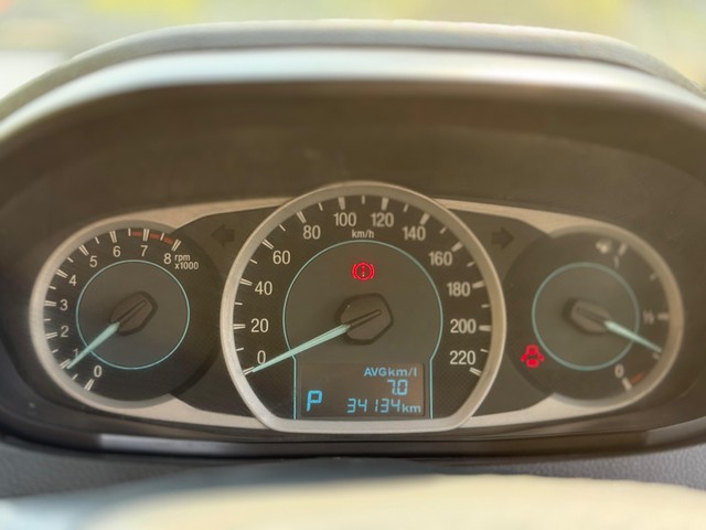 Second-hand 2016 Ford Figo 1.5P Titanium AT for sale in Surat-16