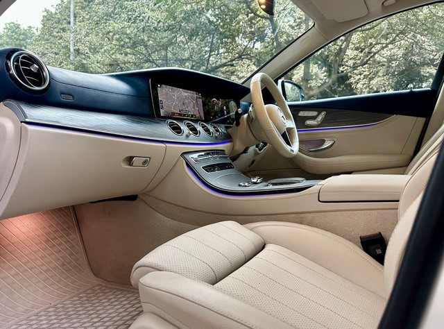 Second-hand 2024 Mercedes-Benz E-Class Exclusive E 200 for sale in New Delhi-17