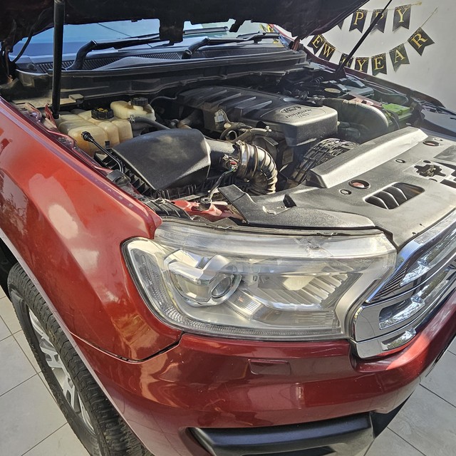 Second-hand 2016 Ford Endeavour 3.2 Titanium AT 4X4 for sale in Gurgaon-3