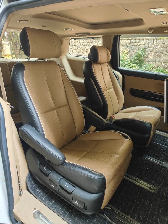 Second-hand 2020 Kia Carnival Limousine for sale in Hyderabad-11