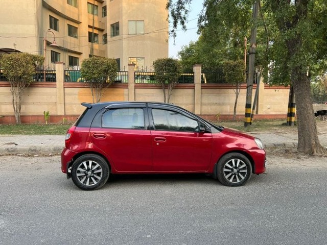 Second-hand 2018 Toyota Etios Liva 1.2 V for sale in New Delhi-1