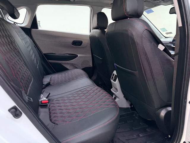 Second-hand 2024 Hyundai i20 Asta Opt IVT for sale in Pune-15