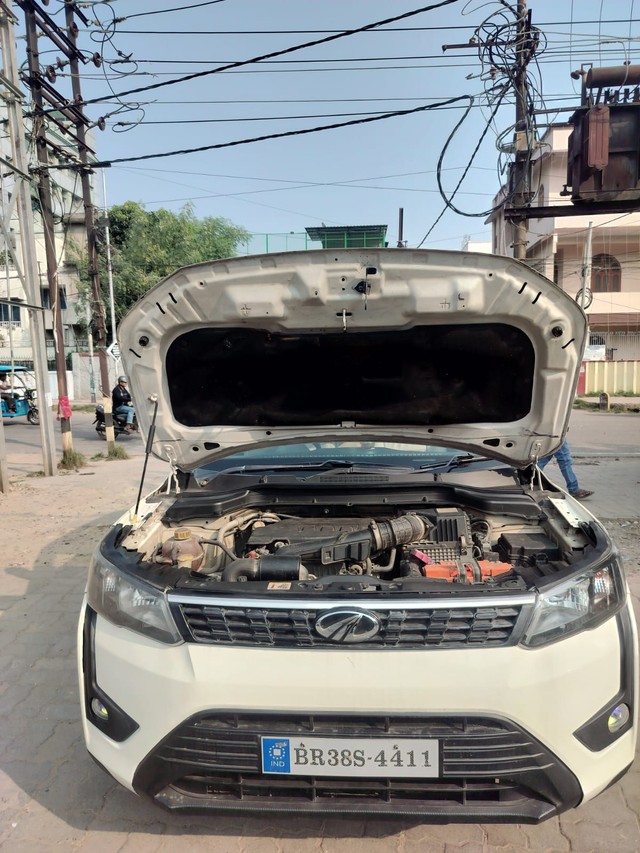 Second-hand 2019 Mahindra XUV300 W4 BSIV for sale in Patna-4