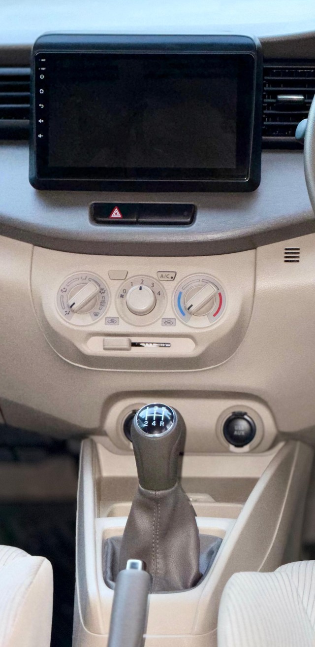 Toyota Rumion S CNG Second-hand 2025 Toyota Rumion S CNG for sale in New Delhi-9