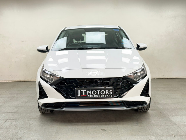 Second-hand 2024 Hyundai i20 Asta Opt IVT for sale in Pune-6