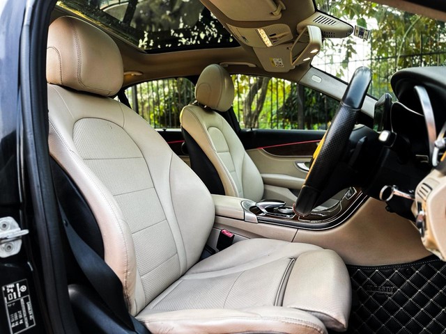 Second-hand 2015 Mercedes-Benz C-Class C 220 CDI Style for sale in Kolkata-4