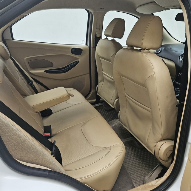 Second-hand 2016 Ford Figo 1.2P Titanium MT for sale in Gurgaon-9