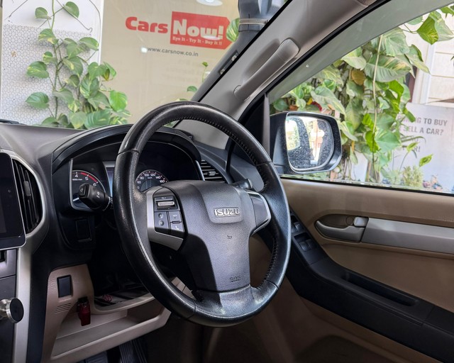 Second-hand 2017 Isuzu D-Max 4X4 for sale in Hyderabad-6