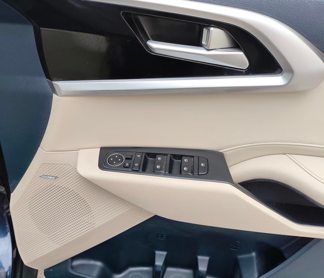 Kia Carens Luxury Plus iMT BSVI Second-hand 2023 Kia Carens Luxury Plus iMT BSVI for sale in Kolkata-18