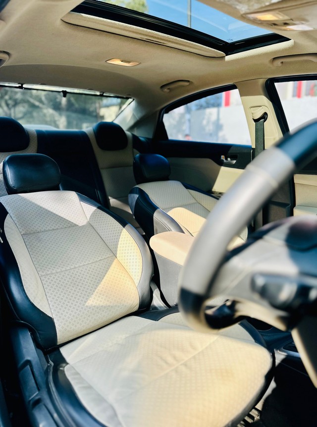 Second-hand 2022 Hyundai Verna SX for sale in New Delhi-11